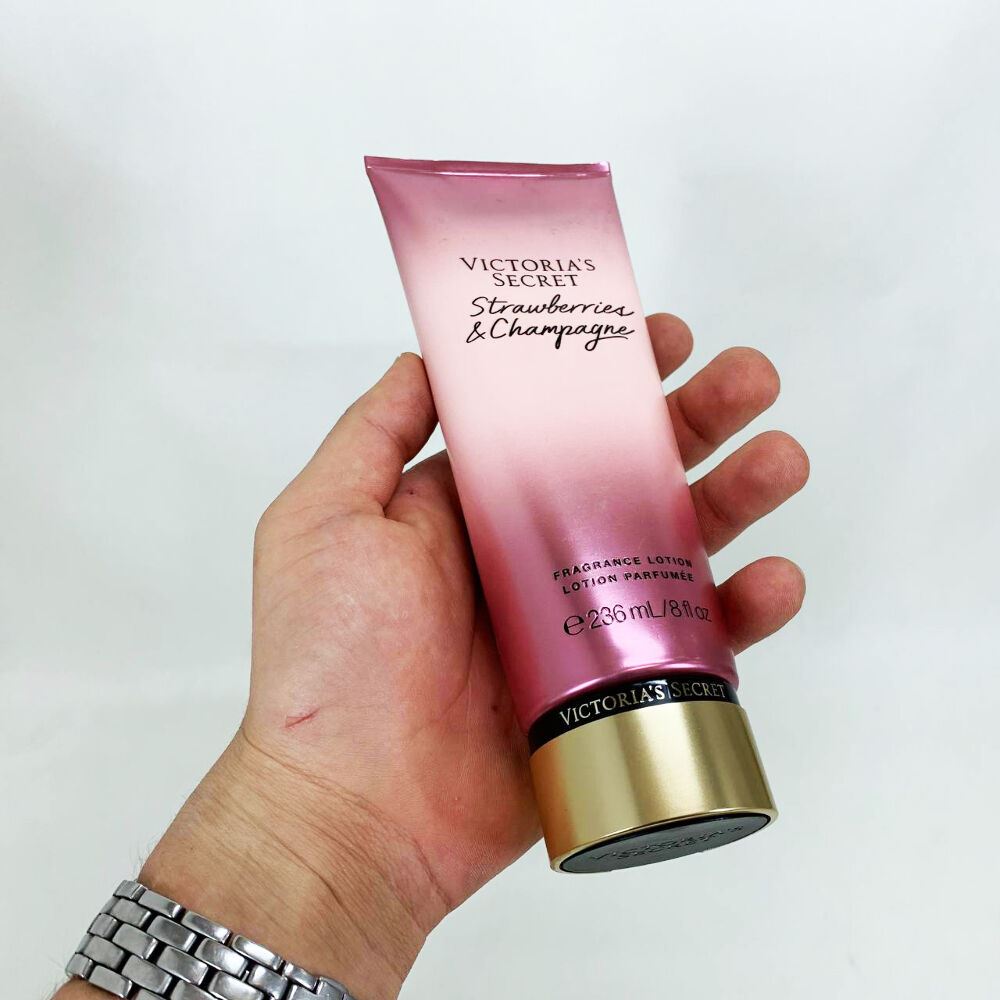 Лосьйон для тіла Victoria's Secret Strawberries Champagne 236 мл Original